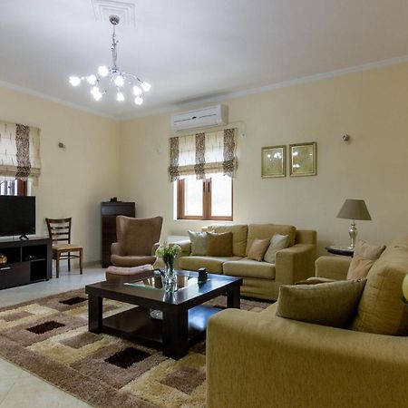 Katerina & Elia'S Family House Apartment Leonidio Luaran gambar