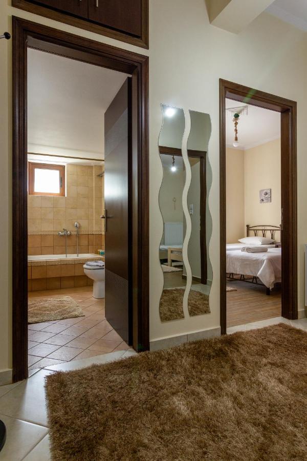 Katerina & Elia'S Family House Apartment Leonidio Luaran gambar